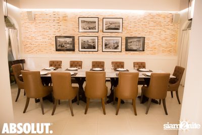 Absolut Elyx Mixology Night ที่ ซอเรนโต้ — photo 37