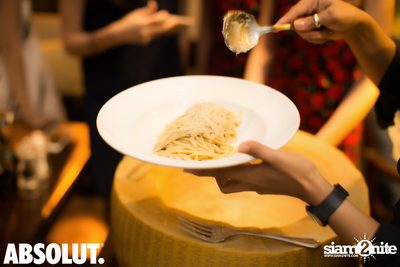Absolut Elyx Mixology Night ที่ ซอเรนโต้ — photo 47