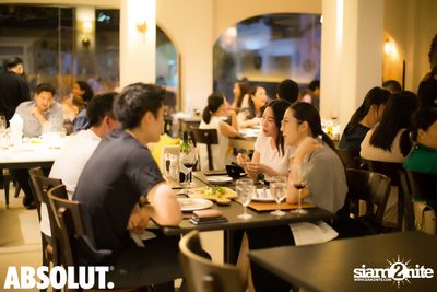 Absolut Elyx Mixology Night ที่ ซอเรนโต้ — photo 78