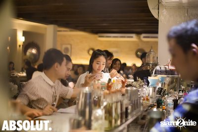 Absolut Elyx Mixology Night ที่ ซอเรนโต้ — photo 82
