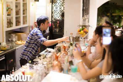 Absolut Elyx Mixology Night ที่ ซอเรนโต้ — photo 86