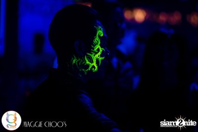 Rainbow in the dark กับ Sammi Zhen ที่ แม็กกี้ ชูวส์ — photo 85