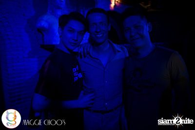 Rainbow in the dark กับ Sammi Zhen ที่ แม็กกี้ ชูวส์ — photo 123