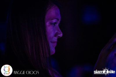 Rainbow in the dark กับ Sammi Zhen ที่ แม็กกี้ ชูวส์ — photo 178