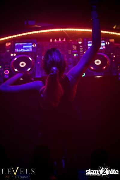 Eva Shaw ที่ เลเวลส์  — photo 11