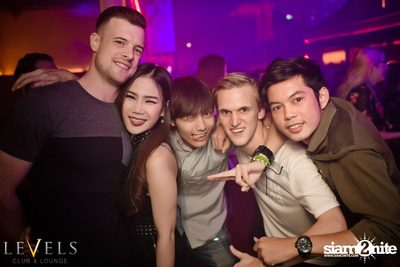 Eva Shaw ที่ เลเวลส์  — photo 68