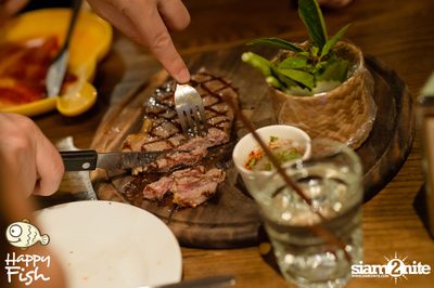 คืนวันศุกร์ ที่ร้าน แฮปปี้ ฟิช, เอเชีย ทีค เดอะ ริเวอร์ฟร้อนท์ — photo 14