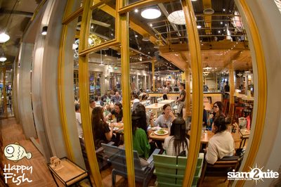 คืนวันศุกร์ ที่ร้าน แฮปปี้ ฟิช, เอเชีย ทีค เดอะ ริเวอร์ฟร้อนท์ — photo 20