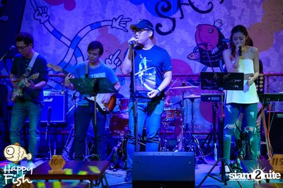 คืนวันศุกร์ ที่ร้าน แฮปปี้ ฟิช, เอเชีย ทีค เดอะ ริเวอร์ฟร้อนท์ — photo 25