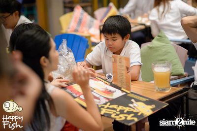 คืนวันศุกร์ ที่ร้าน แฮปปี้ ฟิช, เอเชีย ทีค เดอะ ริเวอร์ฟร้อนท์ — photo 38