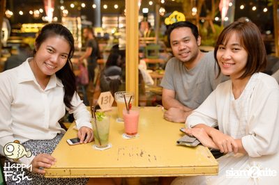 คืนวันศุกร์ ที่ร้าน แฮปปี้ ฟิช, เอเชีย ทีค เดอะ ริเวอร์ฟร้อนท์ — photo 63