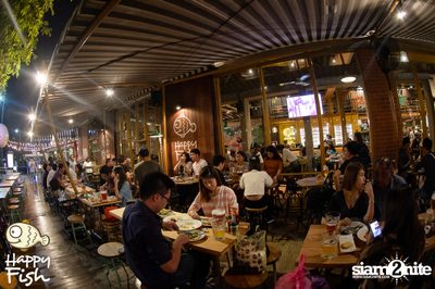 คืนวันศุกร์ ที่ร้าน แฮปปี้ ฟิช, เอเชีย ทีค เดอะ ริเวอร์ฟร้อนท์ — photo 72