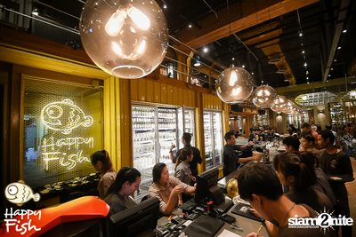 คืนวันศุกร์ ที่ร้าน แฮปปี้ ฟิช, เอเชีย ทีค เดอะ ริเวอร์ฟร้อนท์ — photo 89