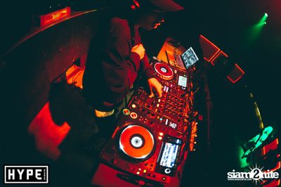 Stööki Sound ที่ ไลฟ์ อาร์ซีเอ กรุงเทพฯ — photo 32