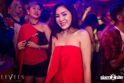 ปาร์ตี้คืนวันเสาร์ ที่ร้าน เลเวล คลับ, สุขุมวิท ซอย 11 — photo 39