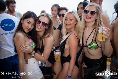 SO POOL PARTY ที่ The Water Club | โรงแรม โซ โซฟิเทล — photo 60