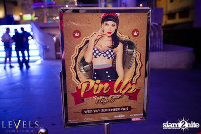 PIN UP ที่ เลเวลส์ — photo 2