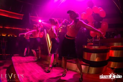 PIN UP ที่ เลเวลส์ — photo 42
