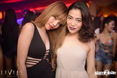 PIN UP ที่ เลเวลส์ — photo 75