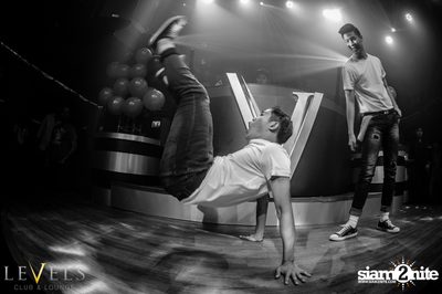 PIN UP ที่ เลเวลส์ — photo 80