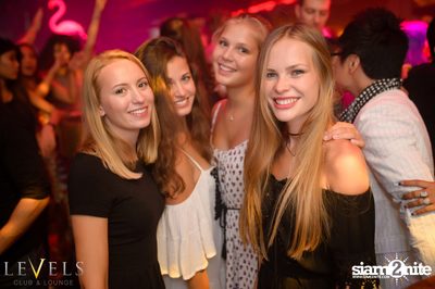 PIN UP ที่ เลเวลส์ — photo 84