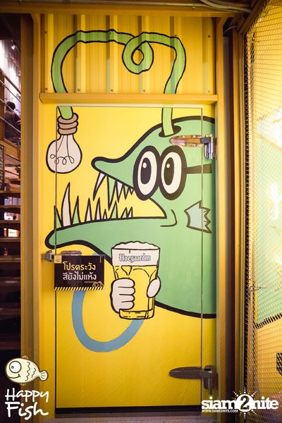คืนวันศุกร์ ที่ร้าน แฮปปี้ ฟิช, เอเชีย ทีค เดอะ ริเวอร์ฟร้อนท์ — photo 2