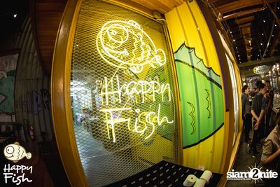 คืนวันศุกร์ ที่ร้าน แฮปปี้ ฟิช, เอเชีย ทีค เดอะ ริเวอร์ฟร้อนท์ — photo 5