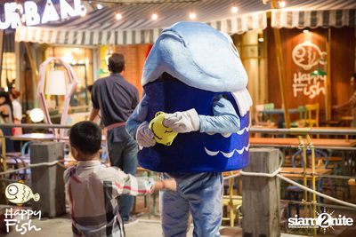 คืนวันศุกร์ ที่ร้าน แฮปปี้ ฟิช, เอเชีย ทีค เดอะ ริเวอร์ฟร้อนท์ — photo 9
