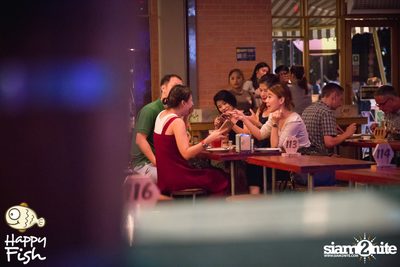คืนวันศุกร์ ที่ร้าน แฮปปี้ ฟิช, เอเชีย ทีค เดอะ ริเวอร์ฟร้อนท์ — photo 35