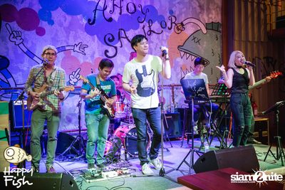 คืนวันศุกร์ ที่ร้าน แฮปปี้ ฟิช, เอเชีย ทีค เดอะ ริเวอร์ฟร้อนท์ — photo 50
