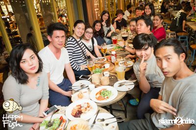 คืนวันศุกร์ ที่ร้าน แฮปปี้ ฟิช, เอเชีย ทีค เดอะ ริเวอร์ฟร้อนท์ — photo 57