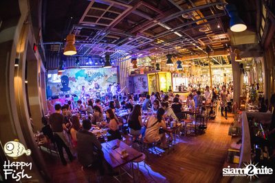 คืนวันศุกร์ ที่ร้าน แฮปปี้ ฟิช, เอเชีย ทีค เดอะ ริเวอร์ฟร้อนท์ — photo 71