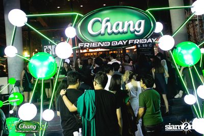 Chang Friend Day Friday at BottomsUp — photo 28