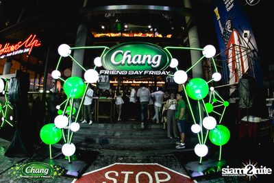 Chang Friend Day Friday at BottomsUp — photo 29