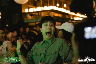 Chang Friend Day Friday at BottomsUp — photo 95