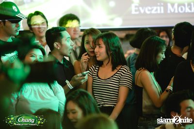 Chang Friend Day Friday at BottomsUp — photo 117