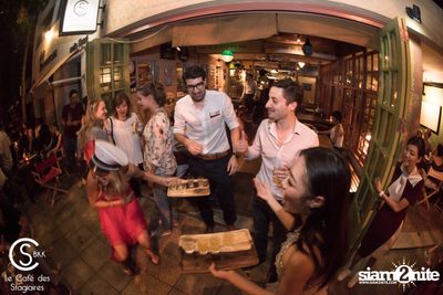 CS Airways โดย Beefeater Vol.3 ที่ เลอ คาเฟ่ เดส์ สตาชิแอค์ — photo 243