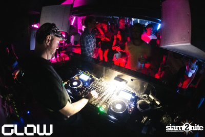 Berlin Beats welcomes Alan Ritchie (Pontoon Pulse, UK) at GLOW — photo 63