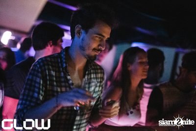Berlin Beats welcomes Alan Ritchie (Pontoon Pulse, UK) at GLOW — photo 69