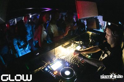 Berlin Beats welcomes Alan Ritchie (Pontoon Pulse, UK) at GLOW — photo 72