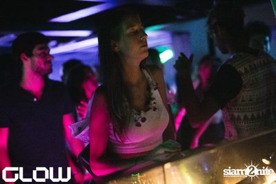 Berlin Beats welcomes Alan Ritchie (Pontoon Pulse, UK) at GLOW — photo 74
