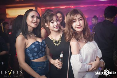 ปาร์ตี้คืนวันเสาร์ ที่ร้าน เลเวล คลับ, สุขุมวิท ซอย 11 — photo 42