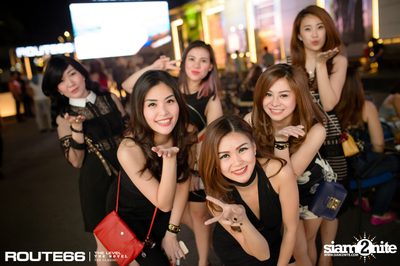 ปาร์ตี้คืนวันเสาร์ ที่ร้าน รูท ซิกตี้ซิก คลับ อาร์ซีเอ — photo 28