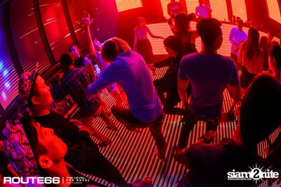 ปาร์ตี้คืนวันเสาร์ ที่ร้าน รูท ซิกตี้ซิก คลับ อาร์ซีเอ — photo 40