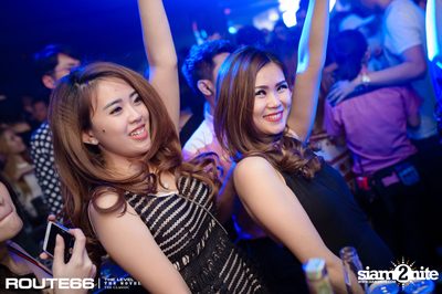 ปาร์ตี้คืนวันเสาร์ ที่ร้าน รูท ซิกตี้ซิก คลับ อาร์ซีเอ — photo 50