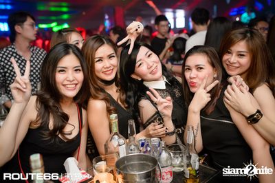 ปาร์ตี้คืนวันเสาร์ ที่ร้าน รูท ซิกตี้ซิก คลับ อาร์ซีเอ — photo 51