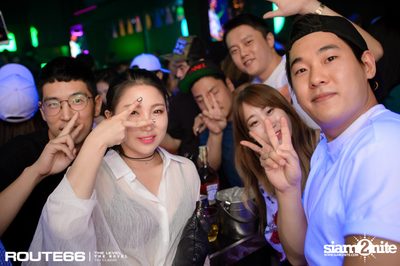 ปาร์ตี้คืนวันเสาร์ ที่ร้าน รูท ซิกตี้ซิก คลับ อาร์ซีเอ — photo 55