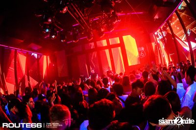ปาร์ตี้คืนวันเสาร์ ที่ร้าน รูท ซิกตี้ซิก คลับ อาร์ซีเอ — photo 75