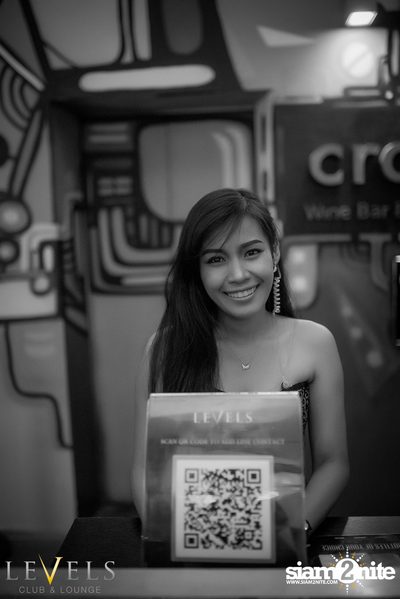 Tropical Mondays ที่ เลเวลส์ — photo 3