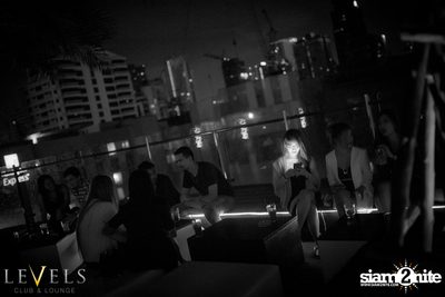 Tropical Mondays ที่ เลเวลส์ — photo 9